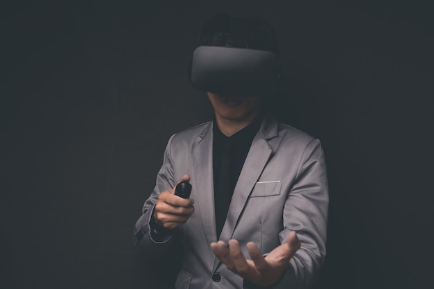 VR glasses connection metaverse online technology