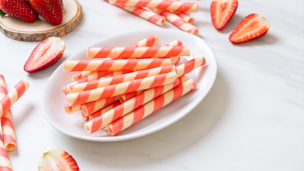 wafer roll stick with strawberry cream