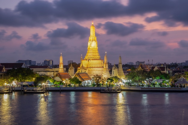 Wat arun night view temple in bangkok, Thailand