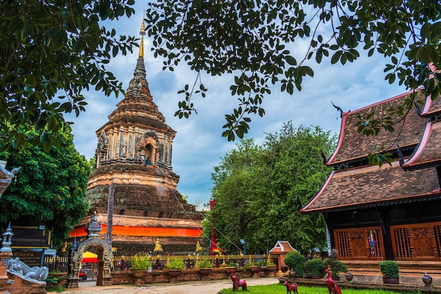 Wat Lok Moli is a Buddhist temple is a major tourist attraction Is an ancient Thai art and is Public places in Chiang MaiThailand