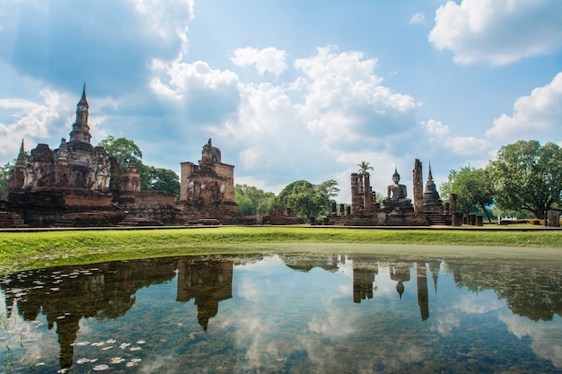 Wat Mahathat Temple in Sukhothai historical park, Thailand