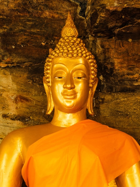 Wat tham kuha sawan