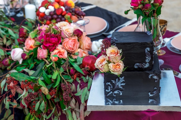 Wedding black cake with rose