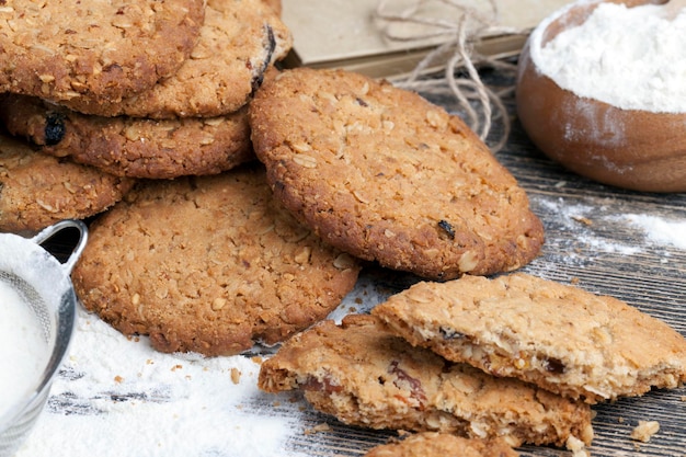 Wheatoatmeal cookies with peanuts closeup