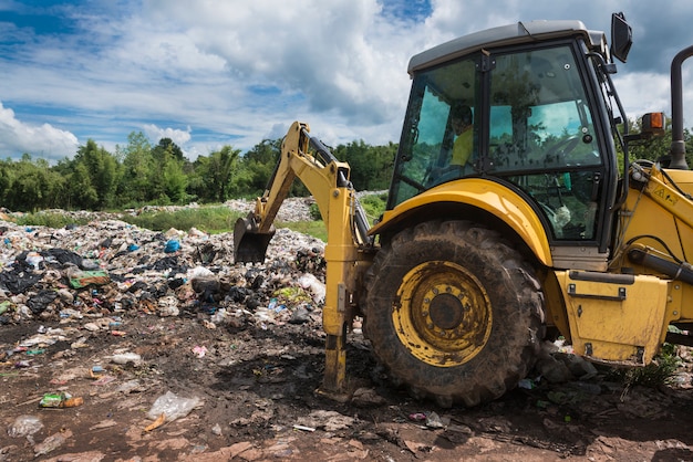 Wheel truck roller works at junk site