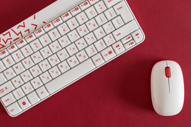 White keyboard and mouse