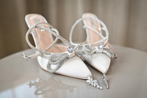 Photo white wedding shoes with accessoriesbeauty of bridal heel for marriage