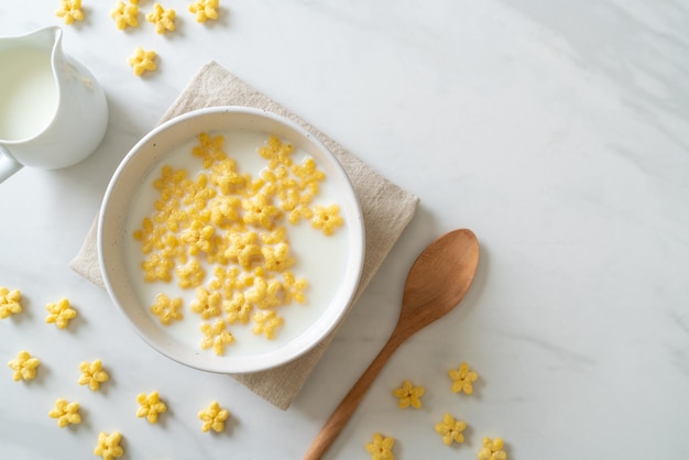 Whole grain cereals with fresh milk for breakfast