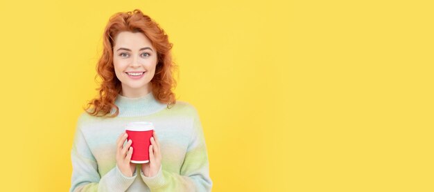 Photo woman isolated face portrait banner with copy space morning inspiration girl drinking tea woman hold plastic cup good morning express happiness