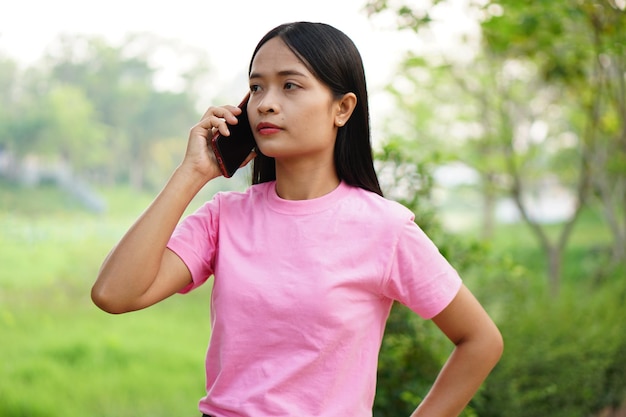 woman talking on the phone