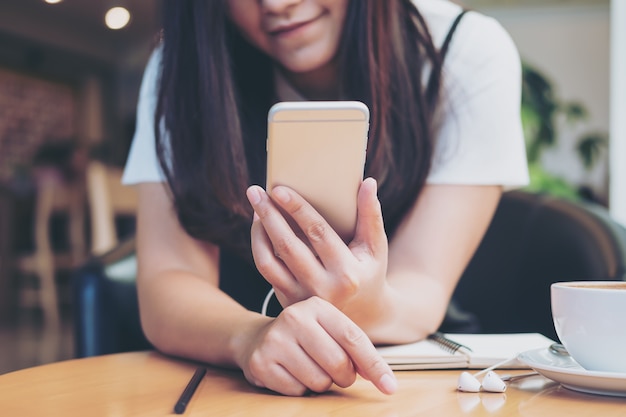 woman using smart phone 