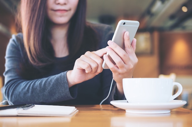 Woman using smart phone 