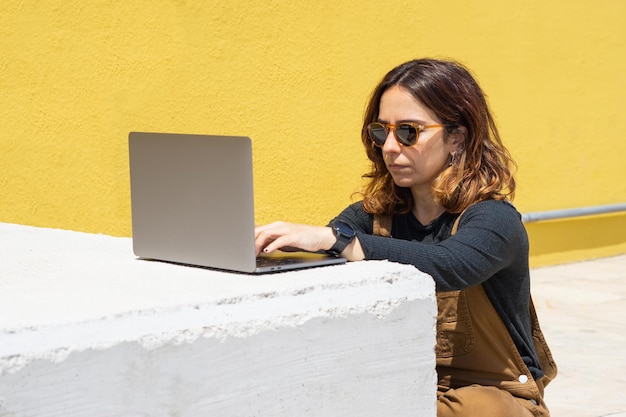 Women sunglasses computer street