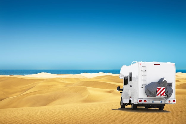 Wonderful motorhome with fantastic view of the desert