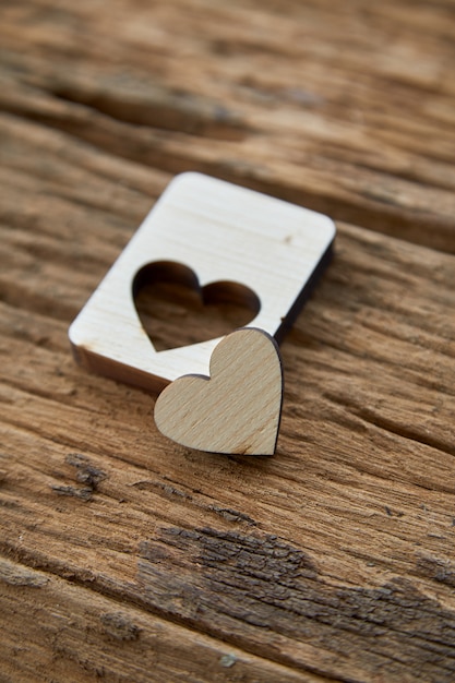 Photo wood heart valentine on wooden