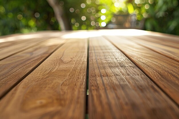 Photo wooden table with blurred green background