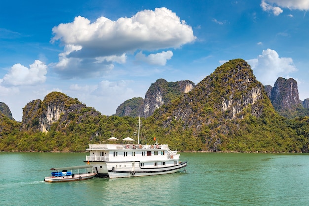 World natural heritage Halong bay, Vietnam