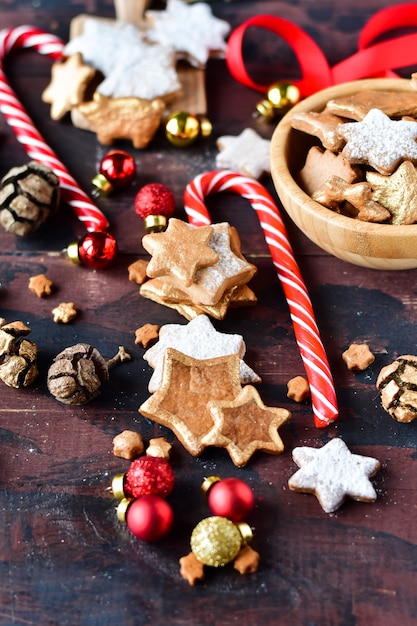 xmas cookies in the shape of stars decor gold