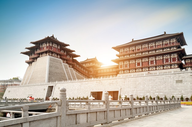 Yingtian Gate is the south gate of Luoyang City in the Sui and Tang Dynasties. It was built in 605.