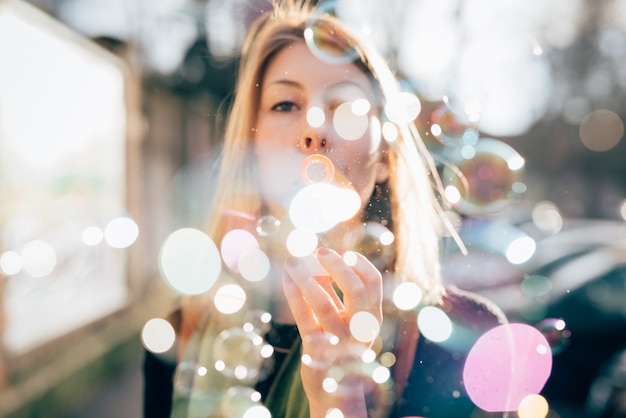 Photo young beautiful hipster sporty blonde woman