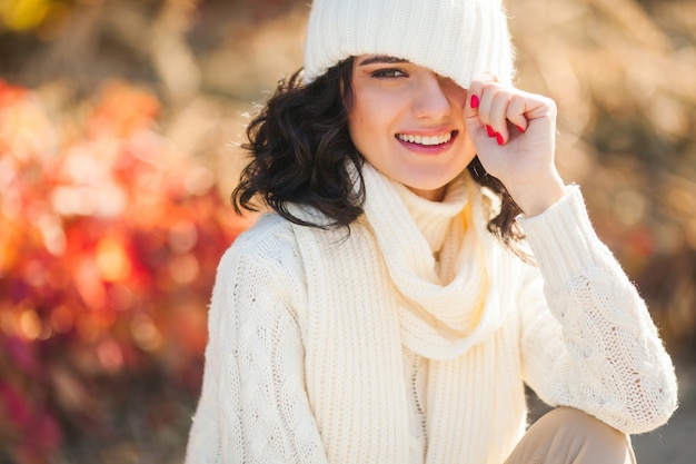 Young beautiful woman posing outdoor