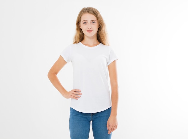 Photo young caucasian europian woman girl in blank white tshirt t shirt design and people concept shirts front view isolated on white background mock up copy space