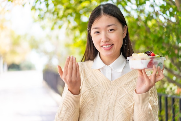 Young Chinese woman