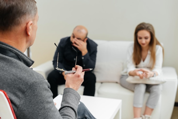 A young married couple came to an appointment and consultation with a psychotherapist.