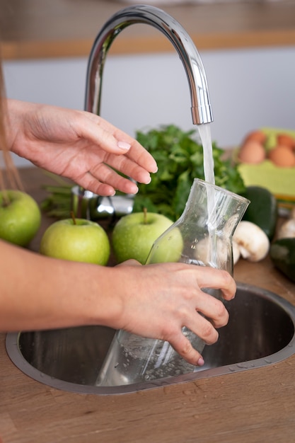 Photo young woman preparing her nutrition diet