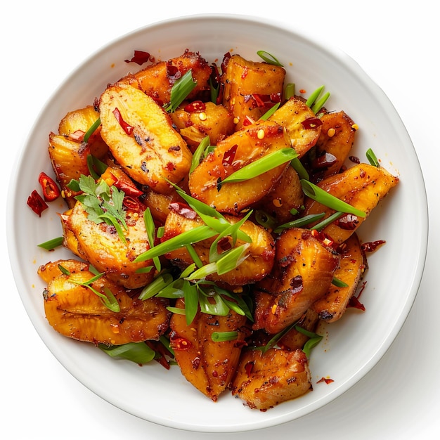 Photo yummy spicy fried plantains isolated on white background