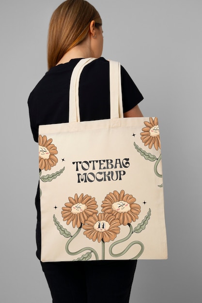 Back view model holding totebag