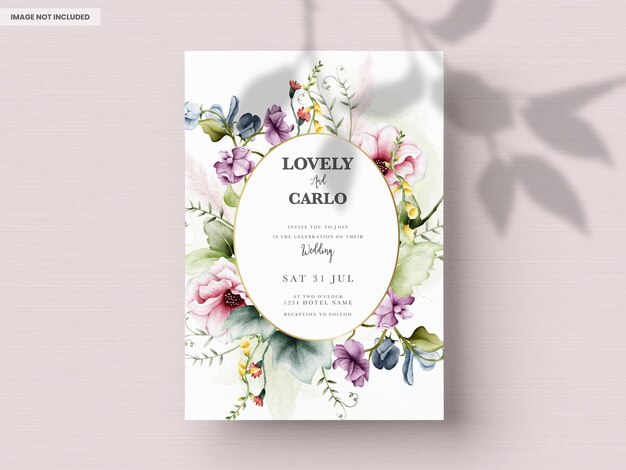 PSD beautiful wedding invitation card with flower and leaves watercolor