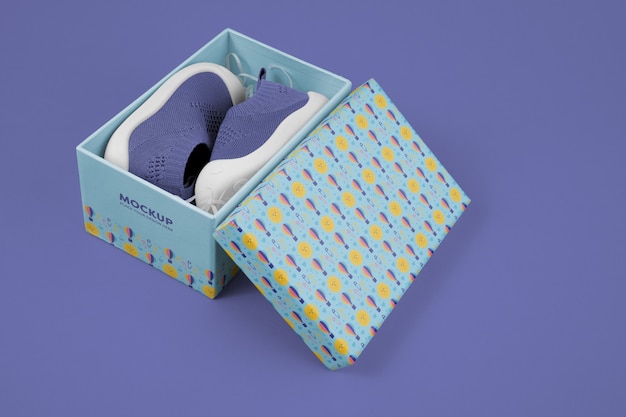 PSD cardboard shoe box mock-up design