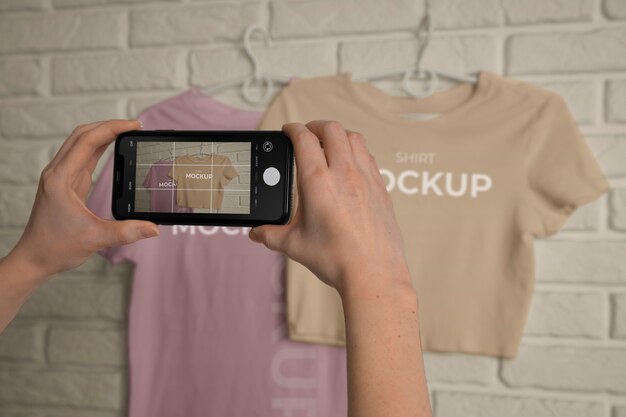 Device taking picture of clotheing mockup