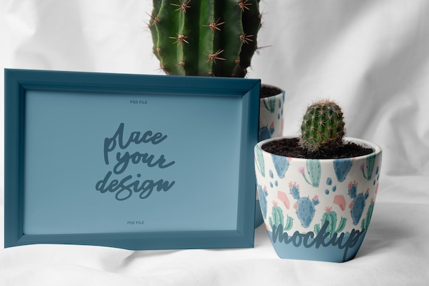 PSD flower pot mockup design