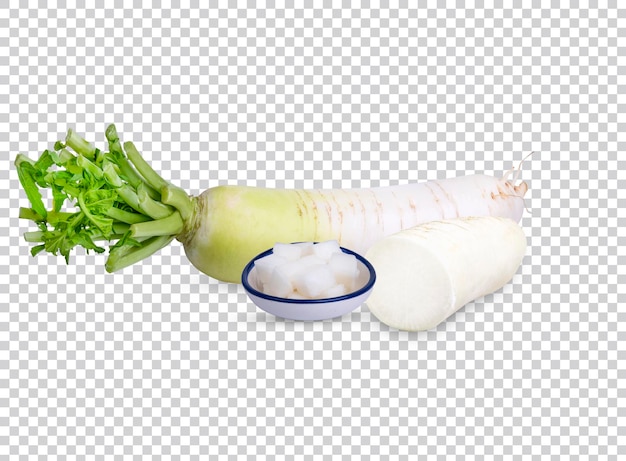 Fresh white radish with slices in bowl isolated on white background premium PSD.