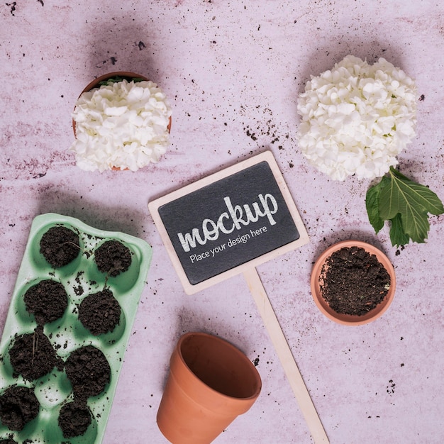 Gardening elements with small blackboard mock-up