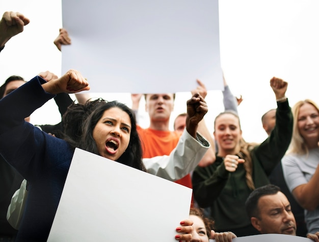 PSD group of angry activists is protesting