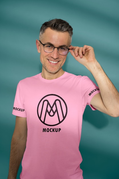 Man wearing t-shirt mockup