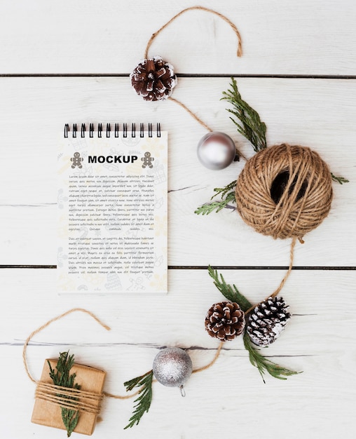 Notepad mockup with christmas concept