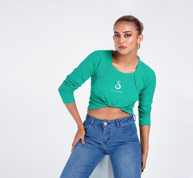 PSD a premium logo mockup on a women clothing