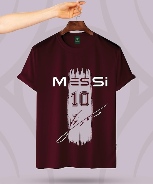 a maroon jersey with the word footballer on it