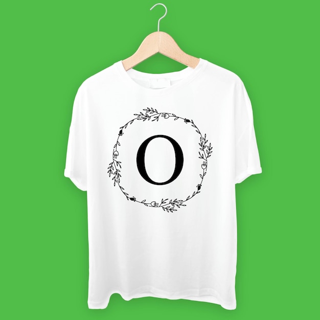 Vector o basic white tee template